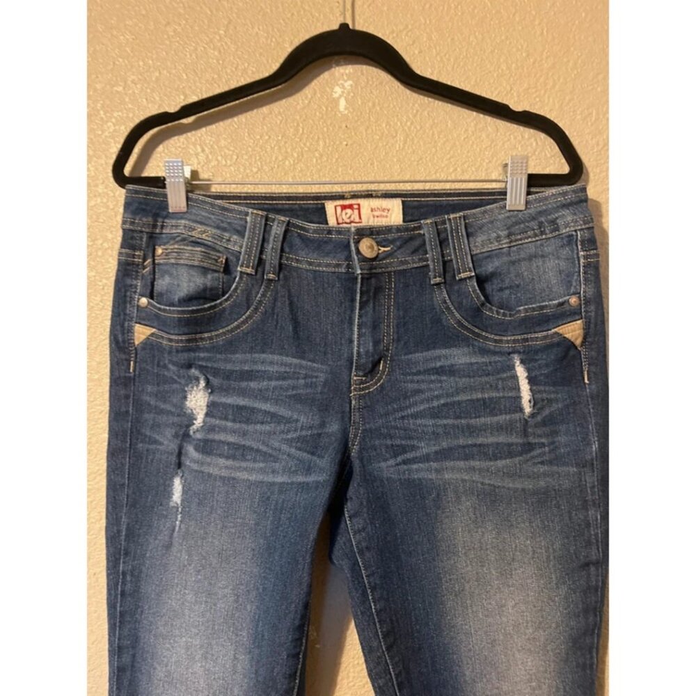 LEI Ashley Lowrise Capri Pants - Size 13 - Great Condition!